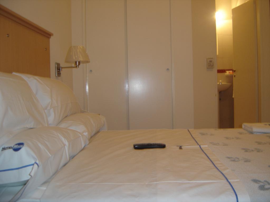Mari Plaza Hotel Buenos Aires Exterior photo